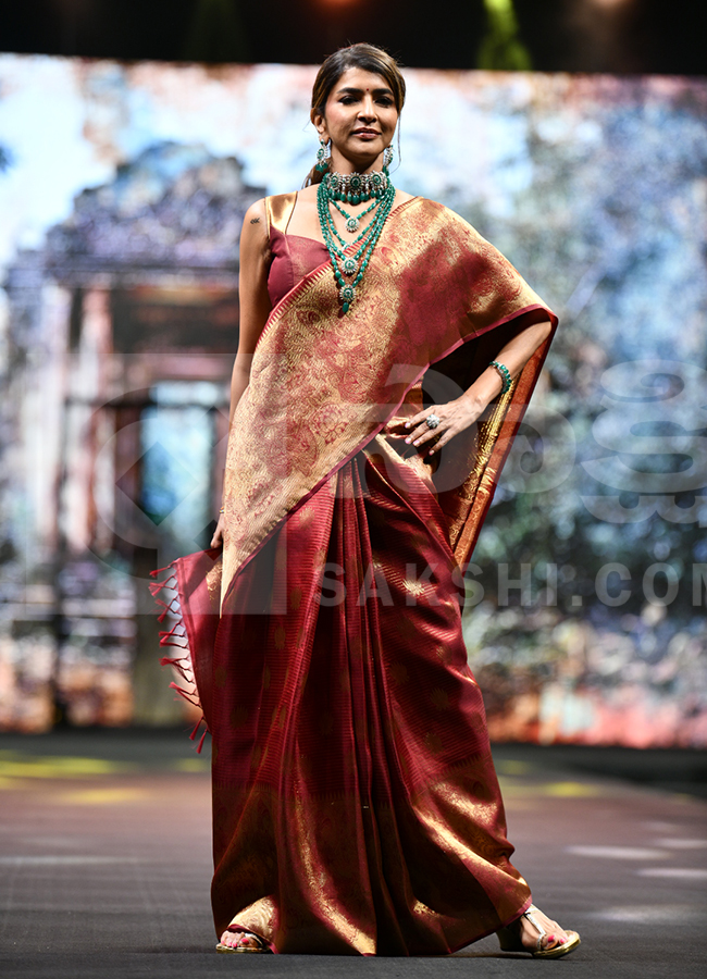 Lakshmi Manchu Teach For Change Fashion Show 202627