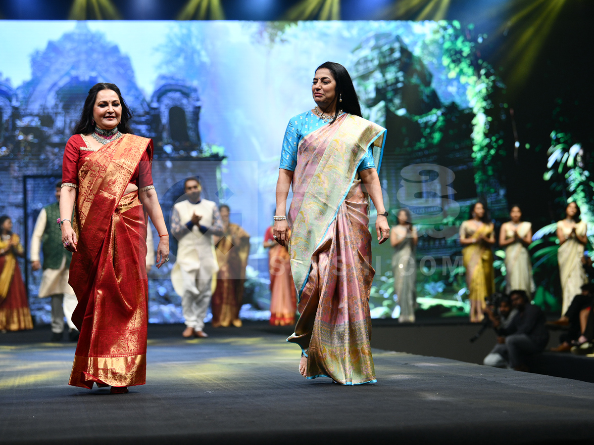 Lakshmi Manchu Teach For Change Fashion Show 20265