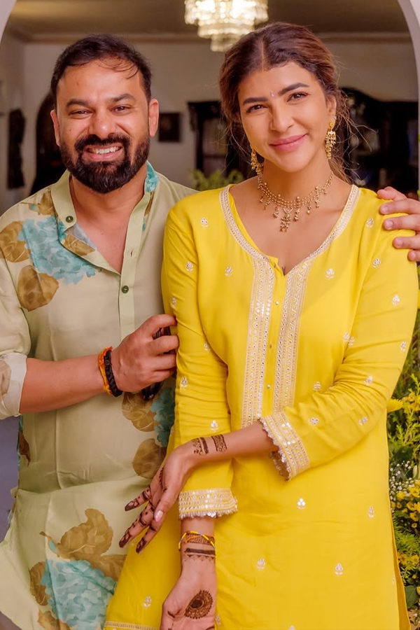 Lakshmi Manchu Beautiful Moments With Her Daughter Photos8