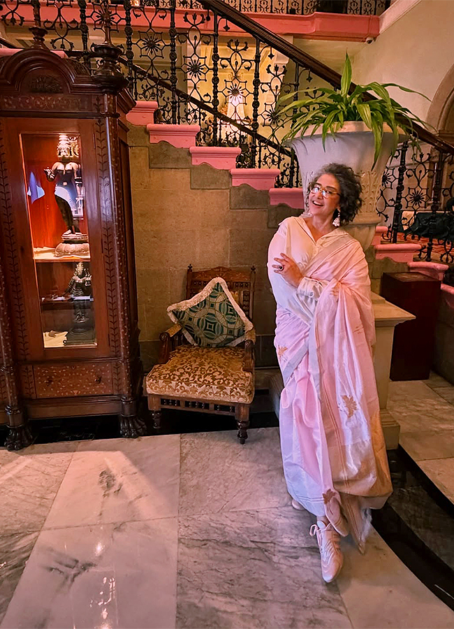 Nepalese Actress Manisha Koirala HD Photos5