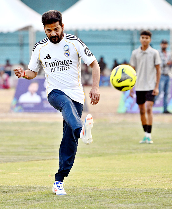 MLAs And MLCs Playing Kabaddi At LB Stadium 10