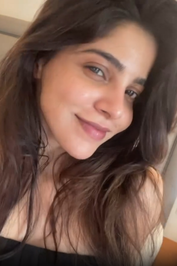 Actress Divyabharathi Attended Best Friend Wedding Photos19