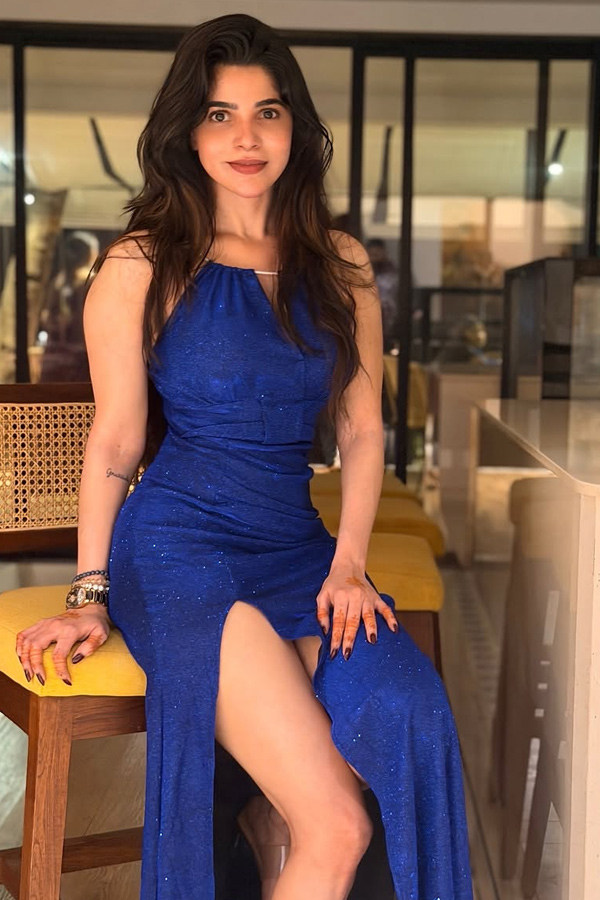 Actress Divyabharathi Attended Best Friend Wedding Photos4