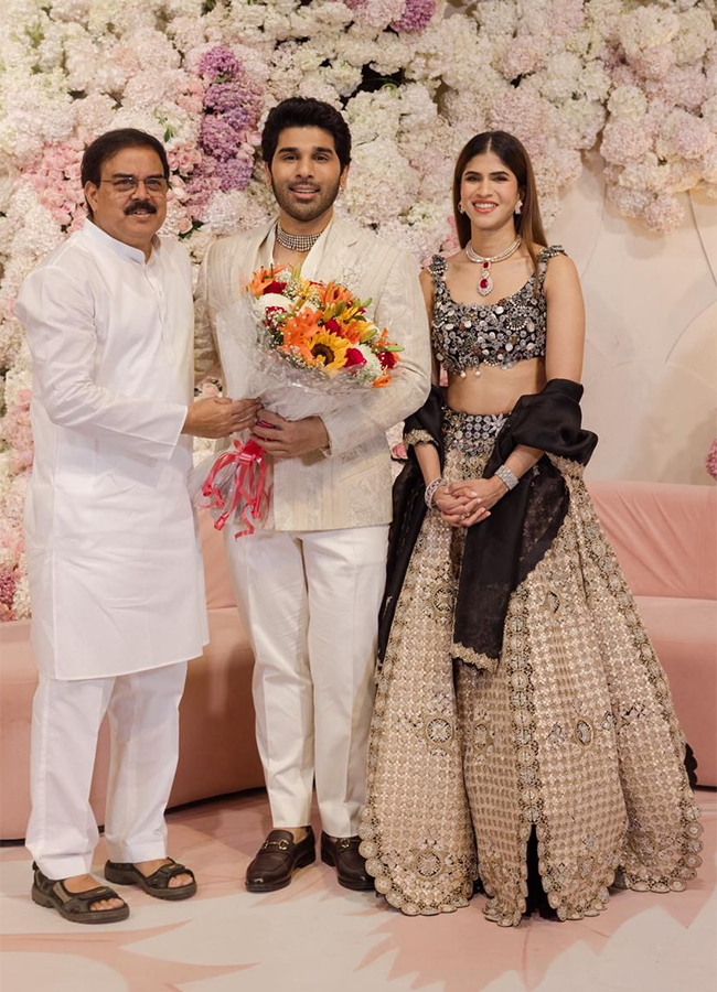 Allu Sirish And Nayanika Reddy Pre Wedding Reception HD Photos26