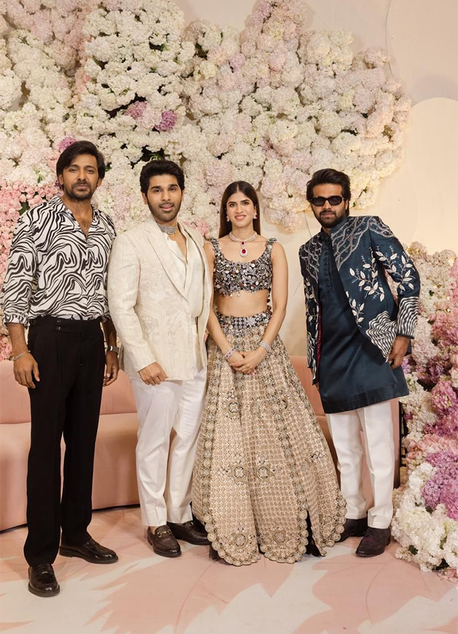 Allu Sirish And Nayanika Reddy Pre Wedding Reception HD Photos29