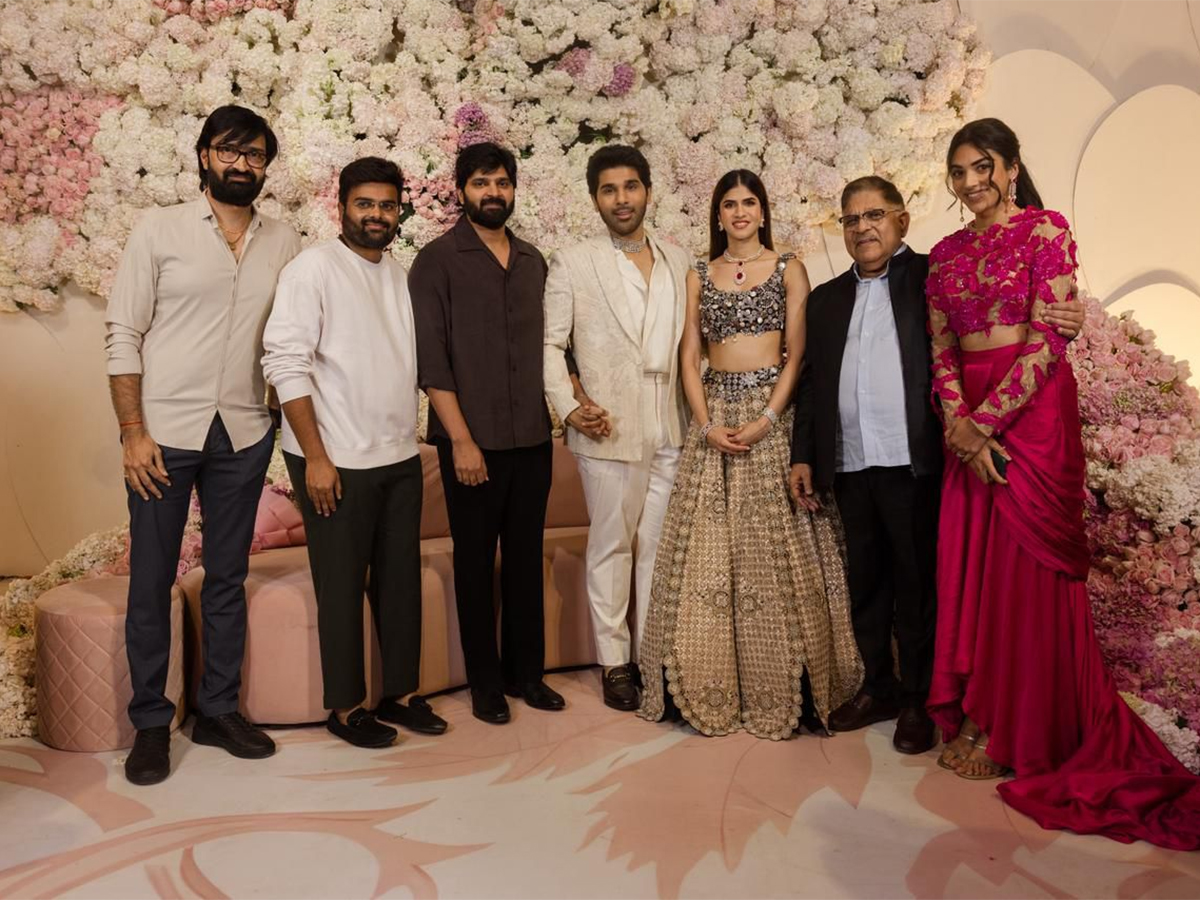 Allu Sirish And Nayanika Reddy Pre Wedding Reception HD Photos4