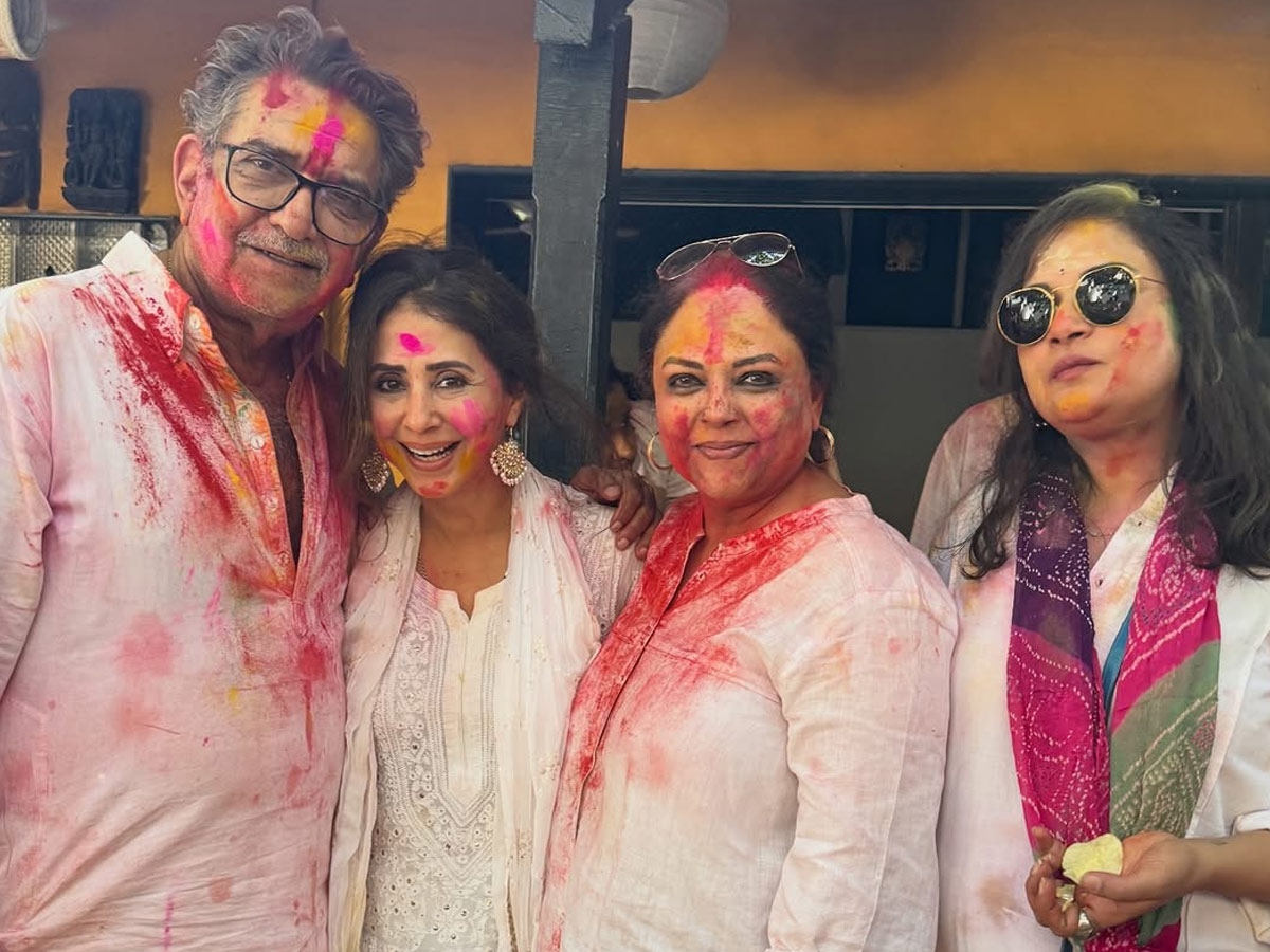 Celebreties share colourful Holi celebration Photos7