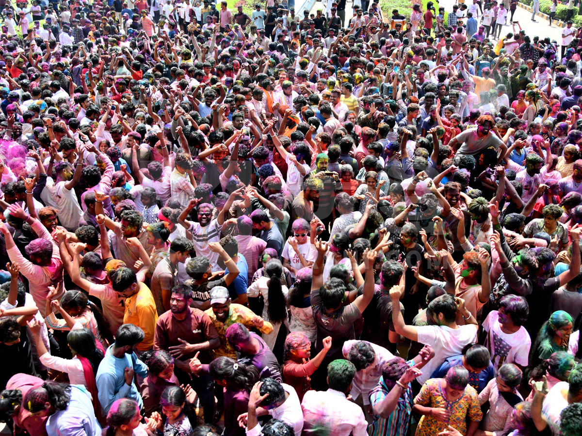 Grand Holi Celebrations In Hyderabad Photos15