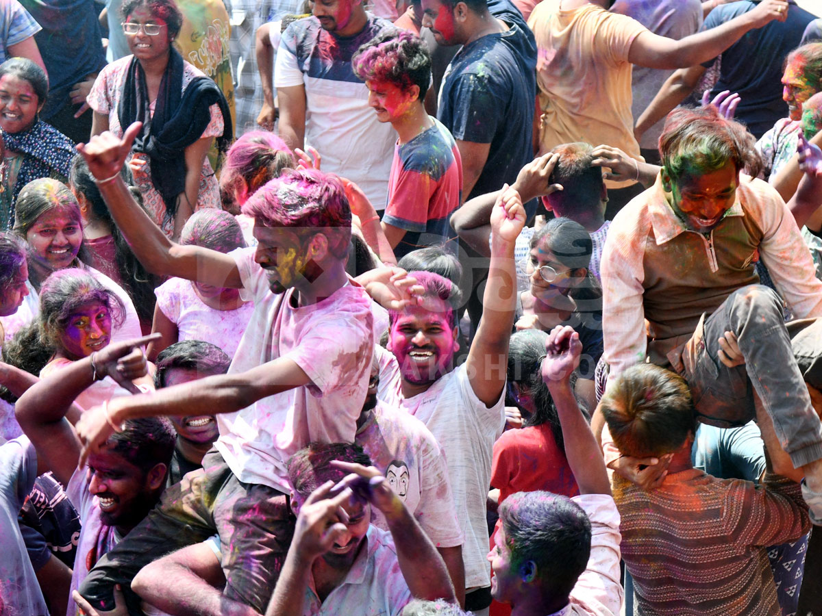 Grand Holi Celebrations In Hyderabad Photos16