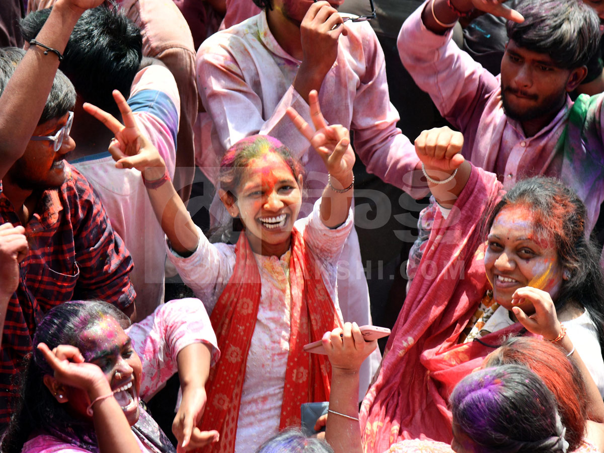 Grand Holi Celebrations In Hyderabad Photos21