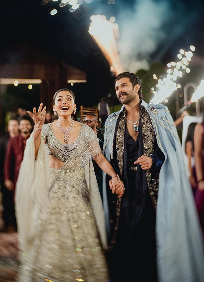 Vijay Deverakonda And Rashmika Mandanna Wedding Sangeet At Udaipur Photos Trending16