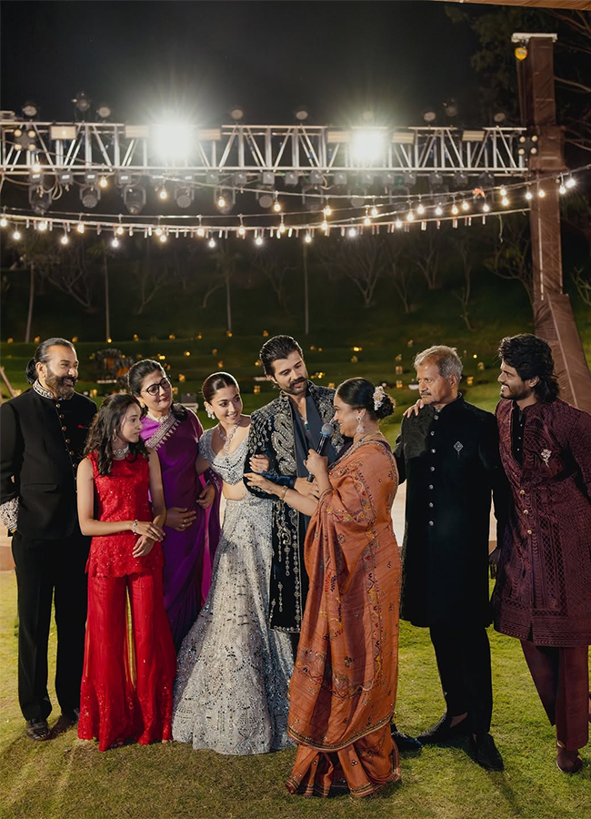 Vijay Deverakonda And Rashmika Mandanna Wedding Sangeet At Udaipur Photos Trending4