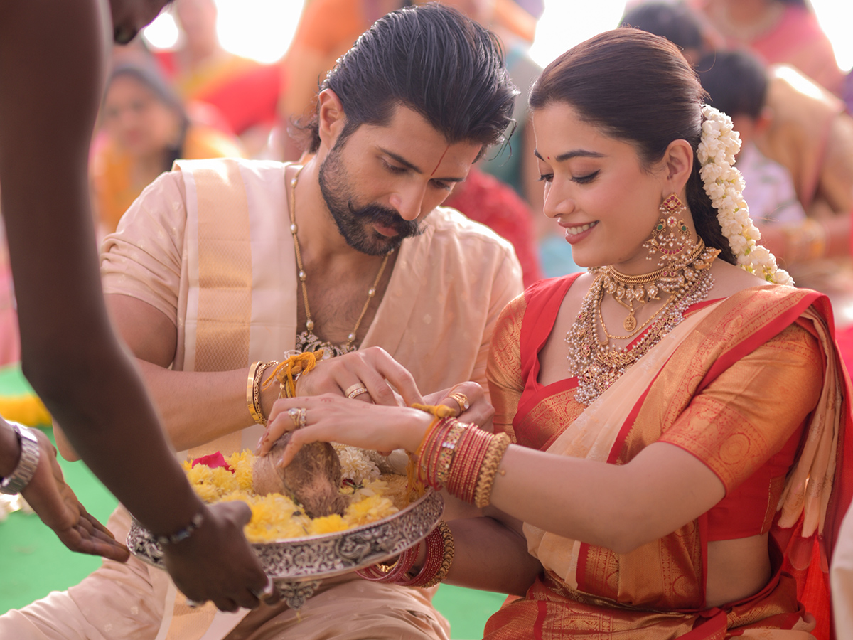 Vijay Deverakonda And Rashmika Visits Home Town Nagarkurnool14