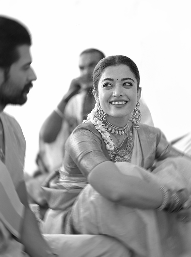 Vijay Deverakonda And Rashmika Visits Home Town Nagarkurnool15