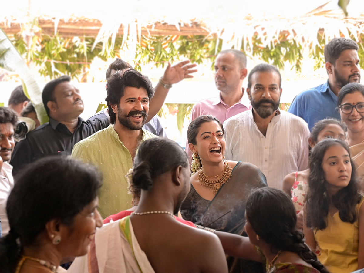 Vijay Deverakonda And Rashmika Visits Home Town Nagarkurnool2