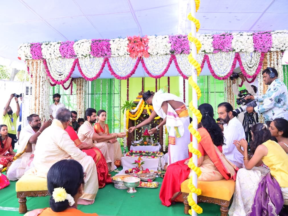 Vijay Deverakonda And Rashmika Visits Home Town Nagarkurnool22