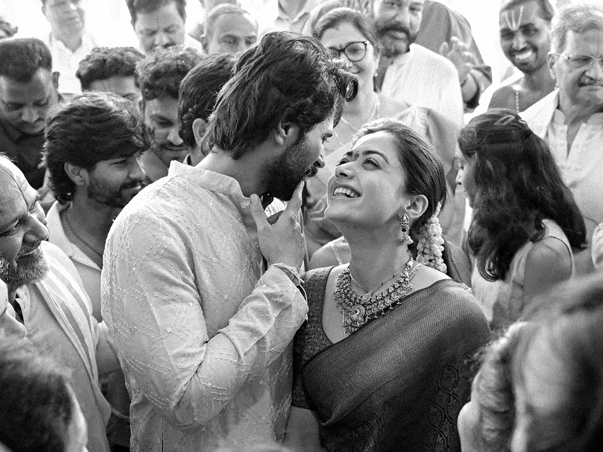 Vijay Deverakonda And Rashmika Visits Home Town Nagarkurnool6