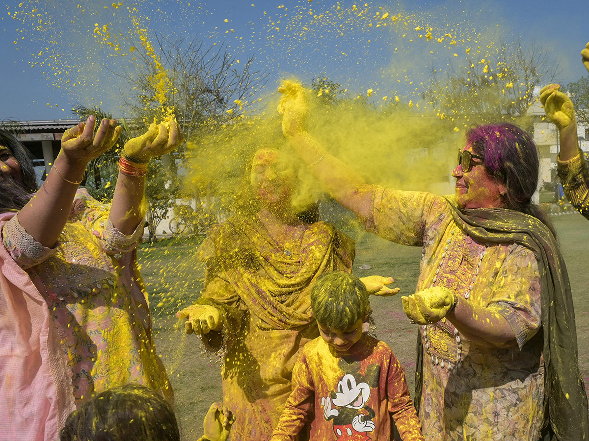 holi 2026 celebration in india2