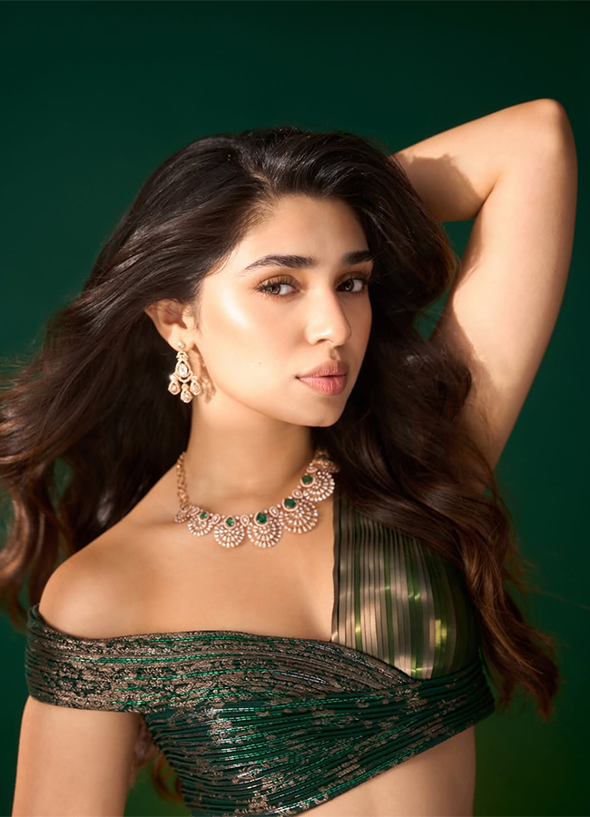 Tollywood Actress Krithi Shetty HD Photos10