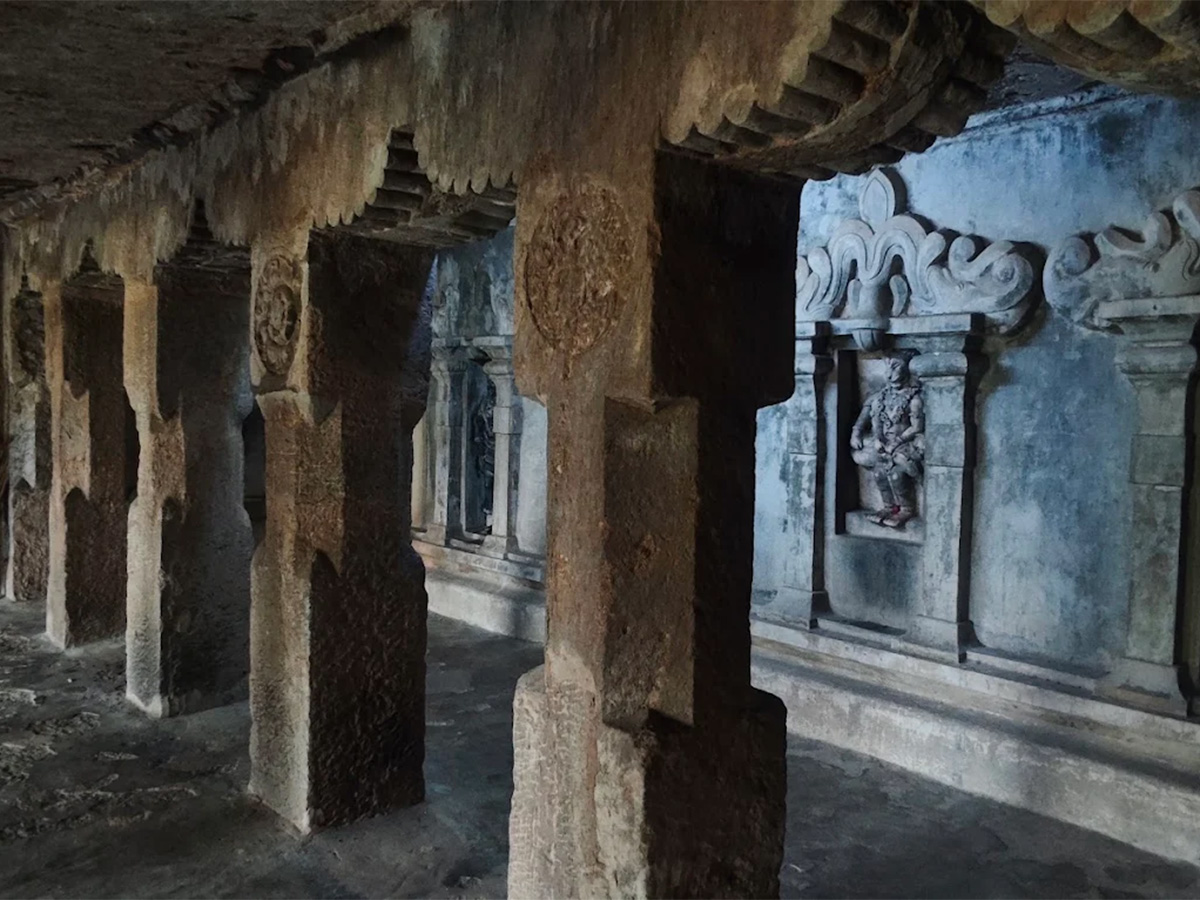 Undavalli Caves Located in Guntur District5