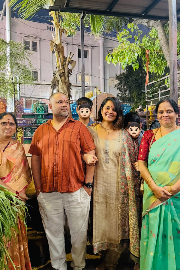 Anchor Anasuya shares memories from The month of March Photos2