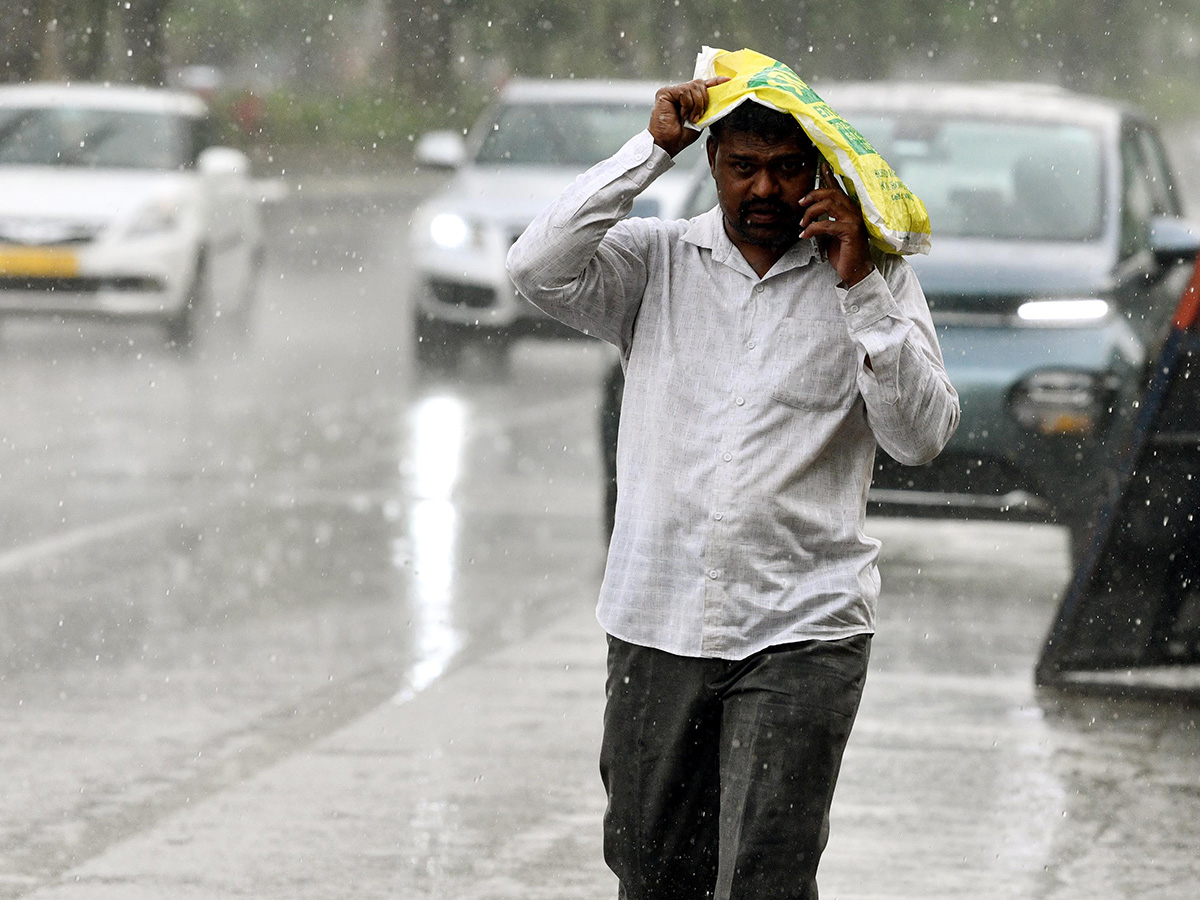 Heavy Rain Alert for Hyderabad HD Photos3