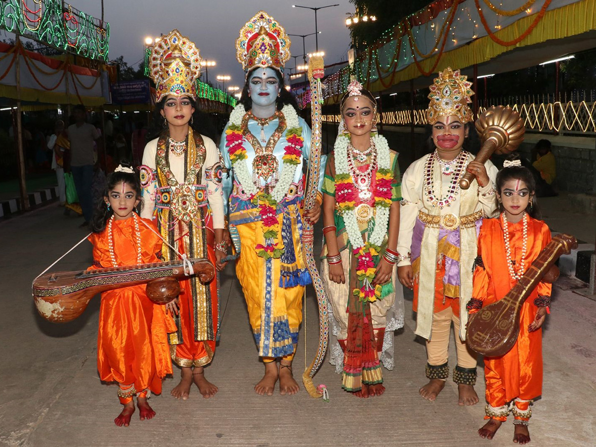 ఒంటిమిట్ట : వైభవంగా కోదండ రామస్వామి వార్షిక బ్రహ్మోత్సవాలు (ఫొటోలు ...