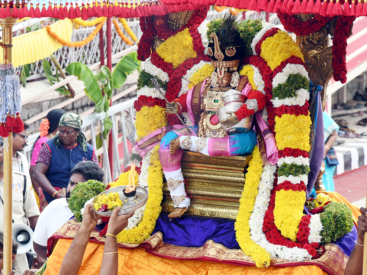 ఒంటిమిట్ట : వైభవంగా కోదండ రామస్వామి వార్షిక బ్రహ్మోత్సవాలు (ఫొటోలు ...