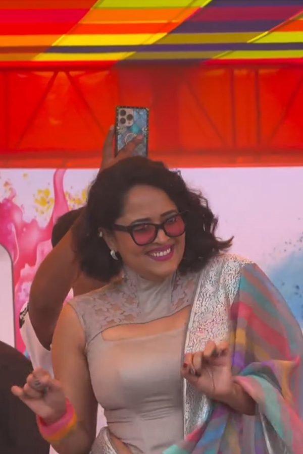 Anasuya Bharadwaj At Holi Celebrations Photos15