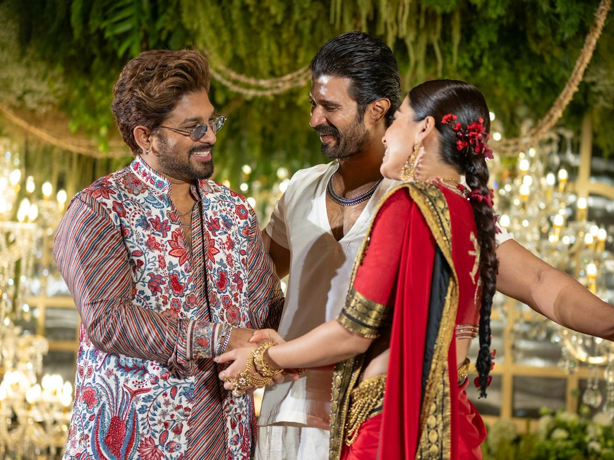 Celebreties Attends Rashmika Mandanna and Vijay Deverakonda Wedding Reception Photos5