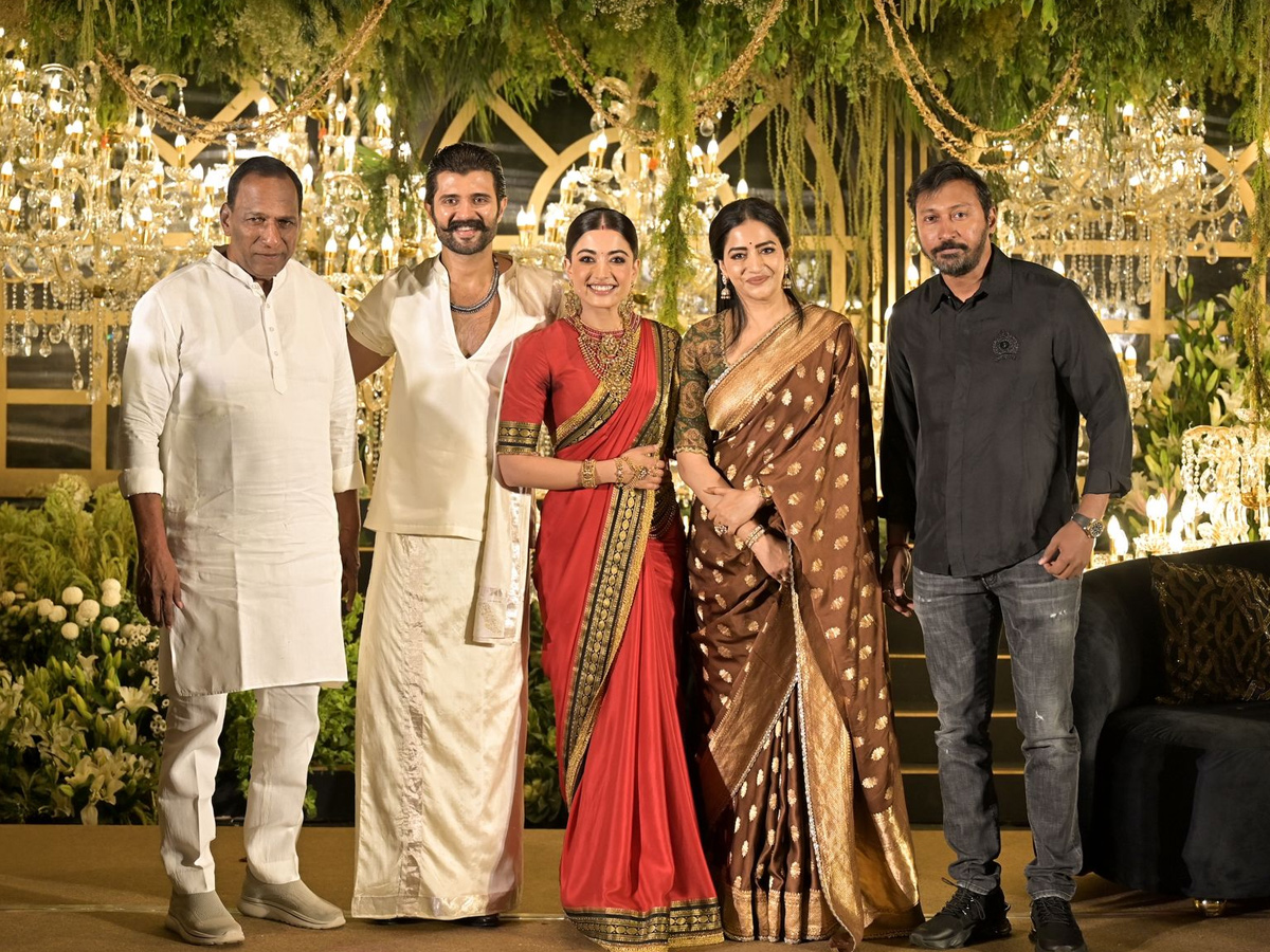 Celebreties Attends Rashmika Mandanna and Vijay Deverakonda Wedding Reception Photos18