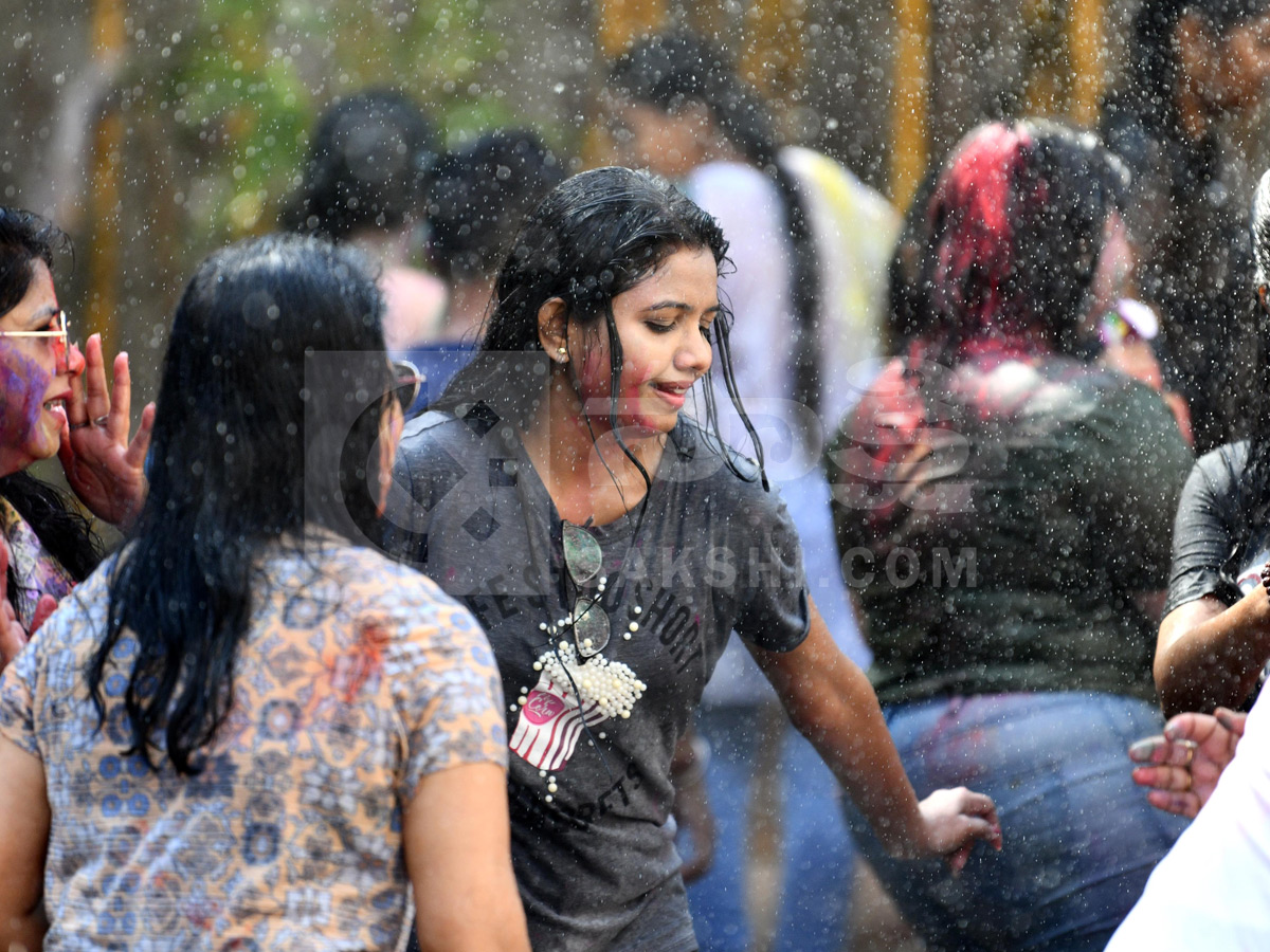 Hyderabad Gears UP For Holi Celebrations Photos24