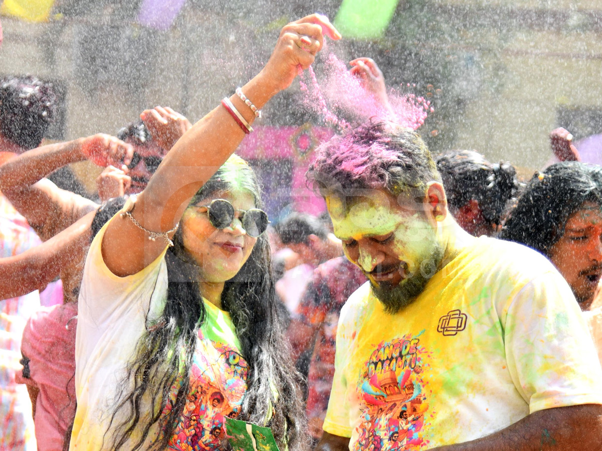Hyderabad Gears UP For Holi Celebrations Photos29