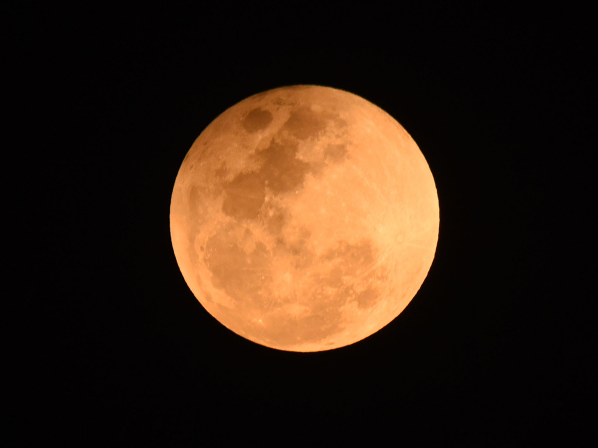 Lunar Eclipse 2026 : Blood Moon in Hyderabad4