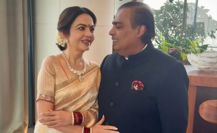 Celebrities At Arjun Tendulkar Saaniya Chandhok Wedding Photos15