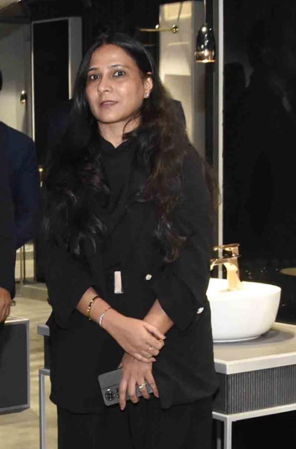 CERA STYLE STUDIO AT Jubilee Hills in Hyderabad6