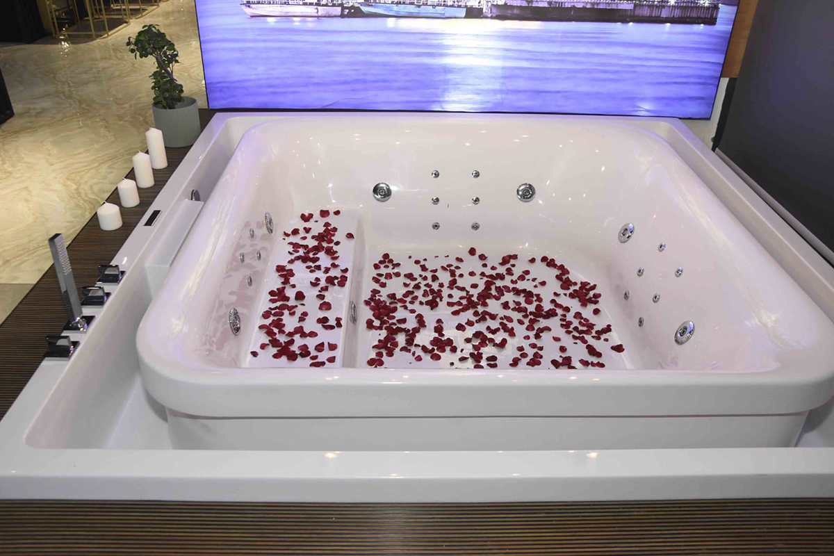 CERA STYLE STUDIO AT Jubilee Hills in Hyderabad8