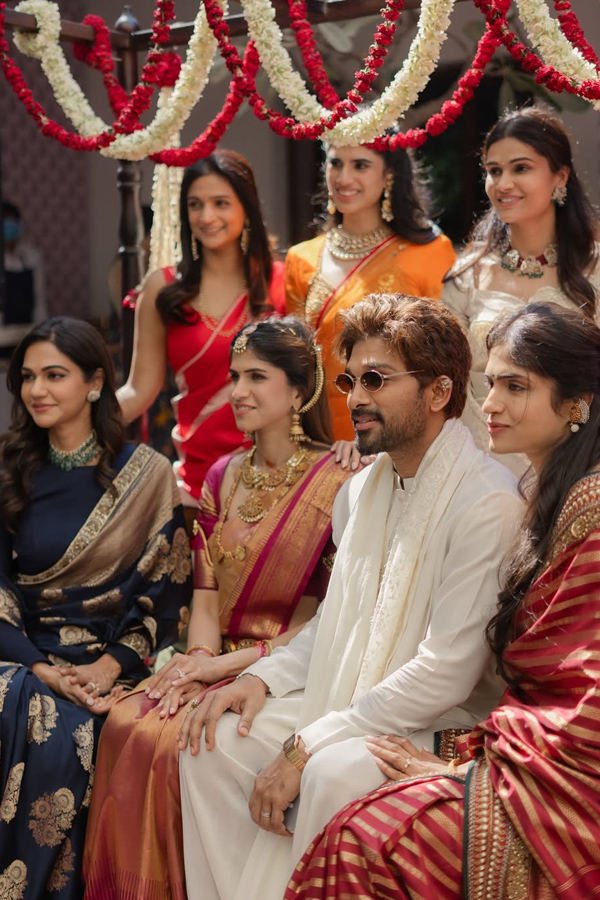 Nayanika Reddy stuns In silk saree at Pellikuturu ceremony ahead of wedding Photos8