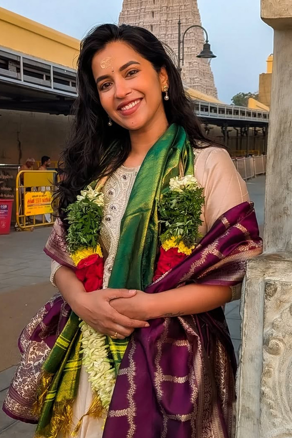 Actress Komalee Prasad Enjoys Devotional Trip Photos17