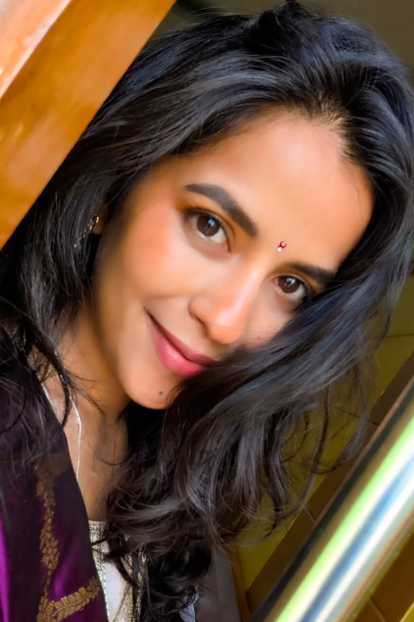 Actress Komalee Prasad Enjoys Devotional Trip Photos4