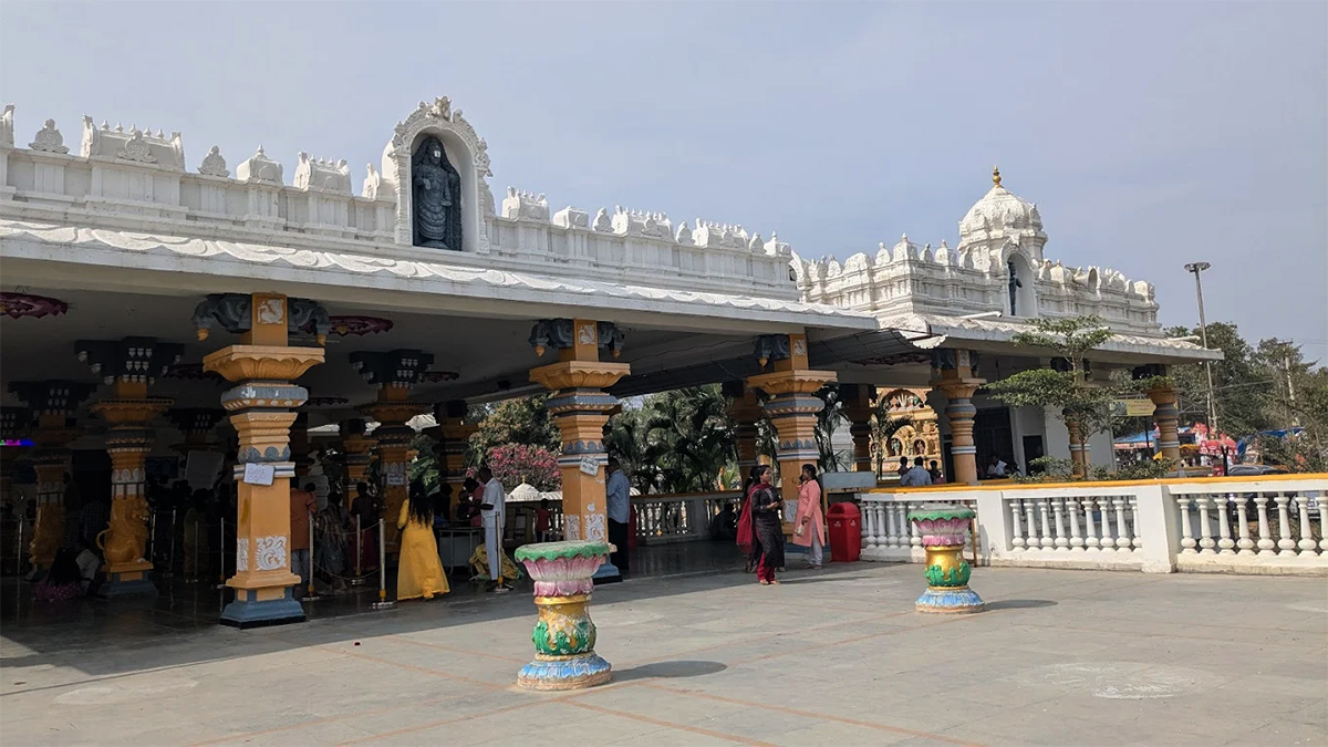 Sri Brahmarambika Mallikarjuna Swamy Devasthanam in Beeramguda18