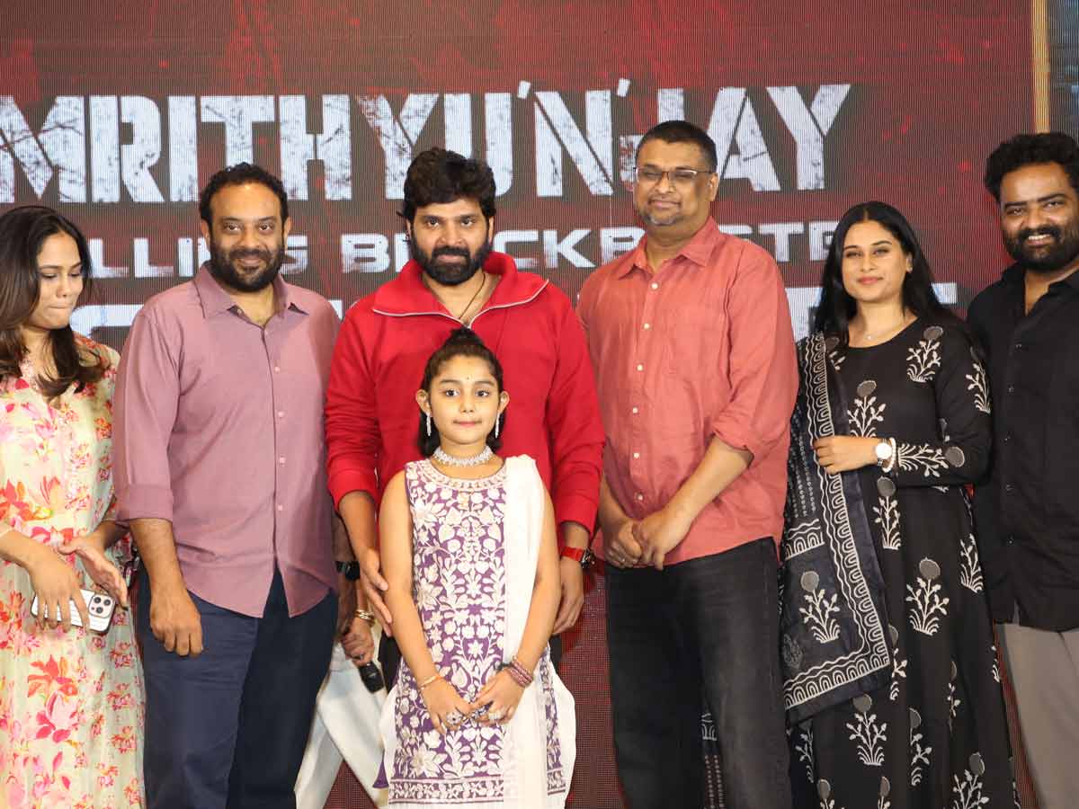 Mrithyunjay Thrilling Blockbuster Success Meet Photos9
