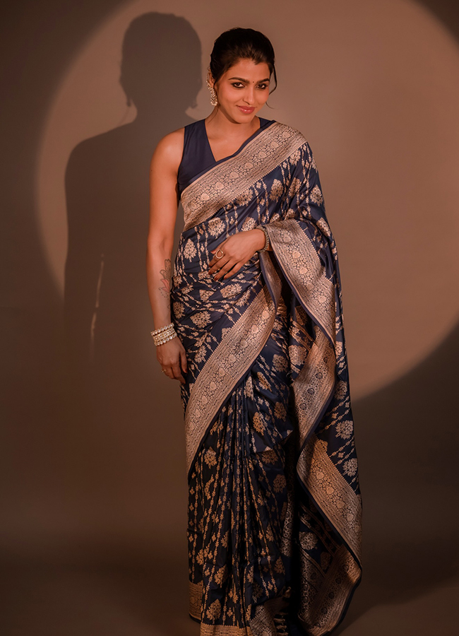 Actress Sai Dhanshika HD Photos13