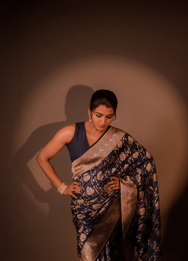 Actress Sai Dhanshika HD Photos8