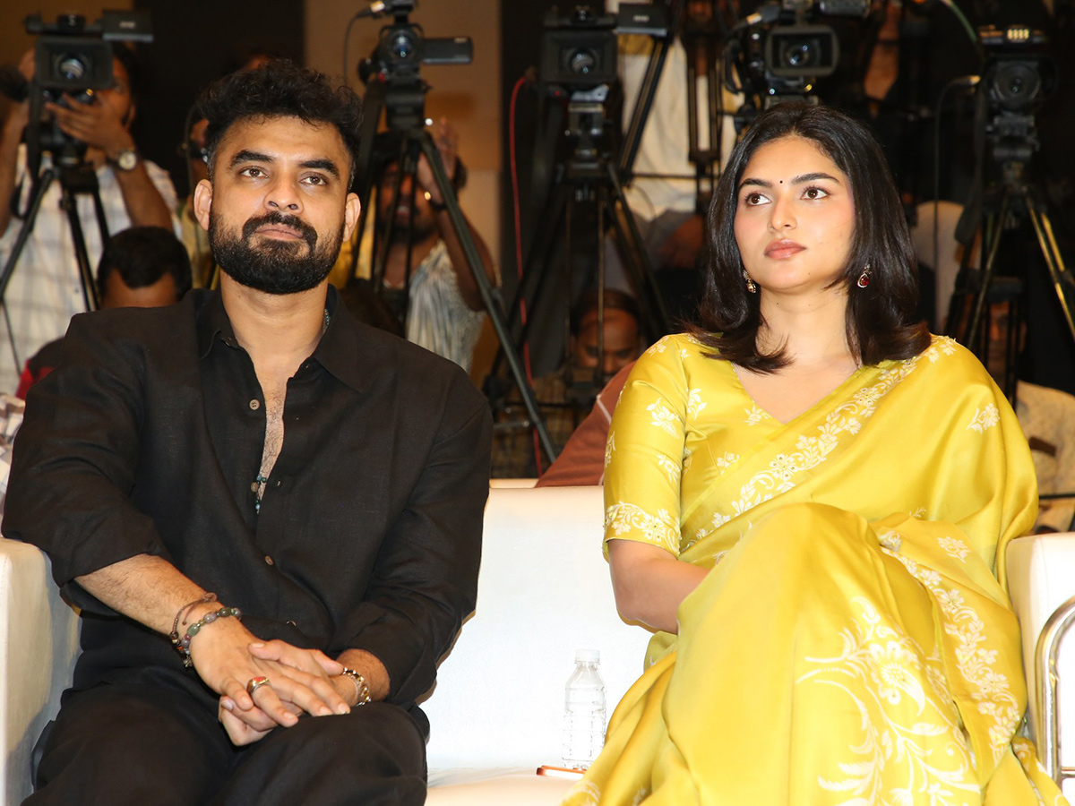 Pallichattambi Movie Grand Release Press Meet Photos1