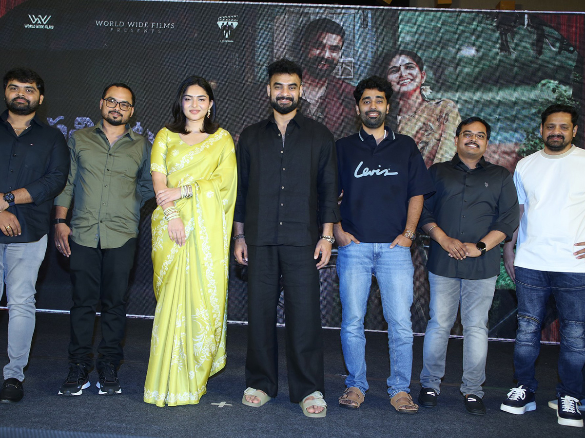Pallichattambi Movie Grand Release Press Meet Photos17