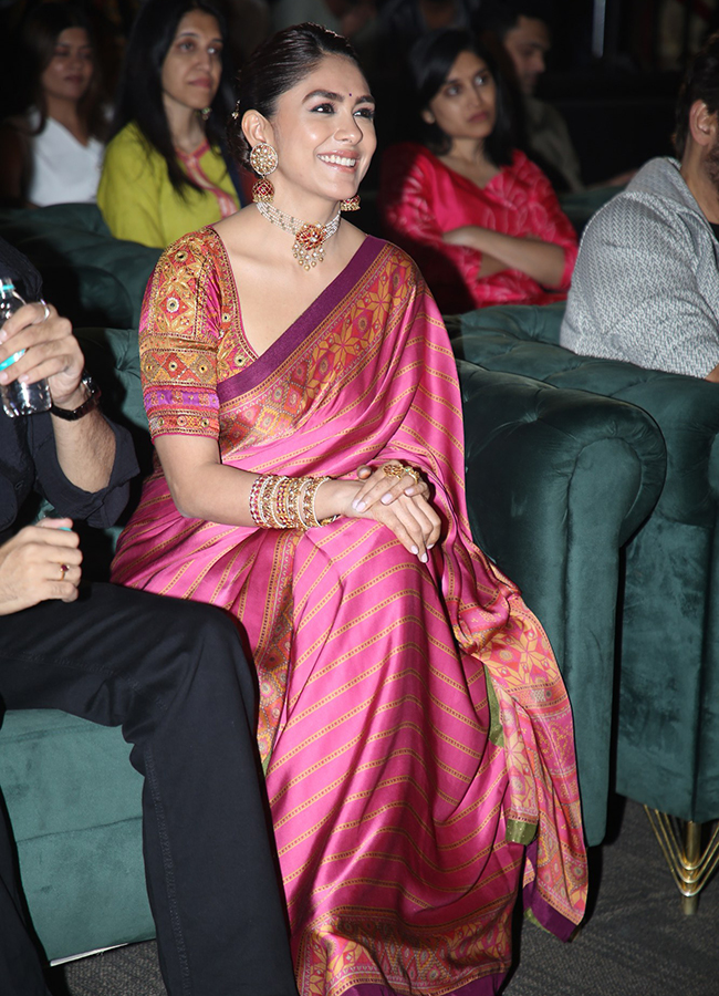 Dacoit Movie : Actress Mrunal Thakur Latest Photos14