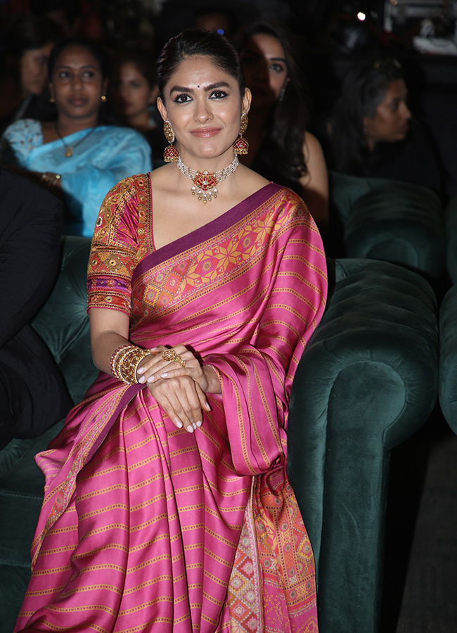 Dacoit Movie : Actress Mrunal Thakur Latest Photos2