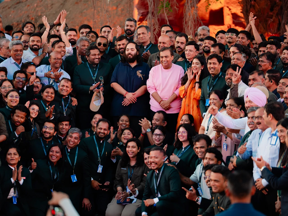 Mukesh Ambani son Anant Ambani birthday celebrations viral photos2