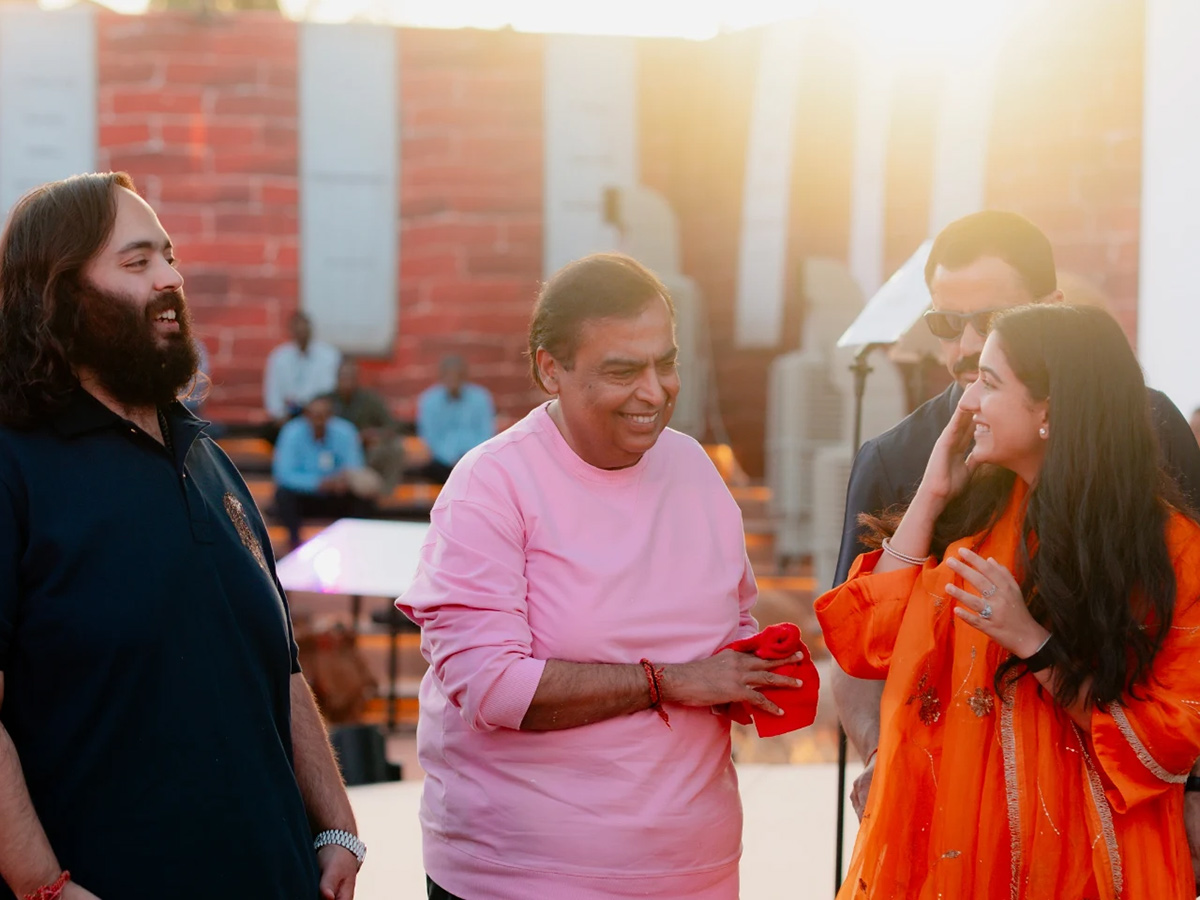 Mukesh Ambani son Anant Ambani birthday celebrations viral photos4